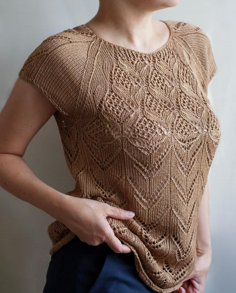 Футболка "Ночь в Париже" (Валерия Бугаева). Это просто креатив или что-то личное? 🤔