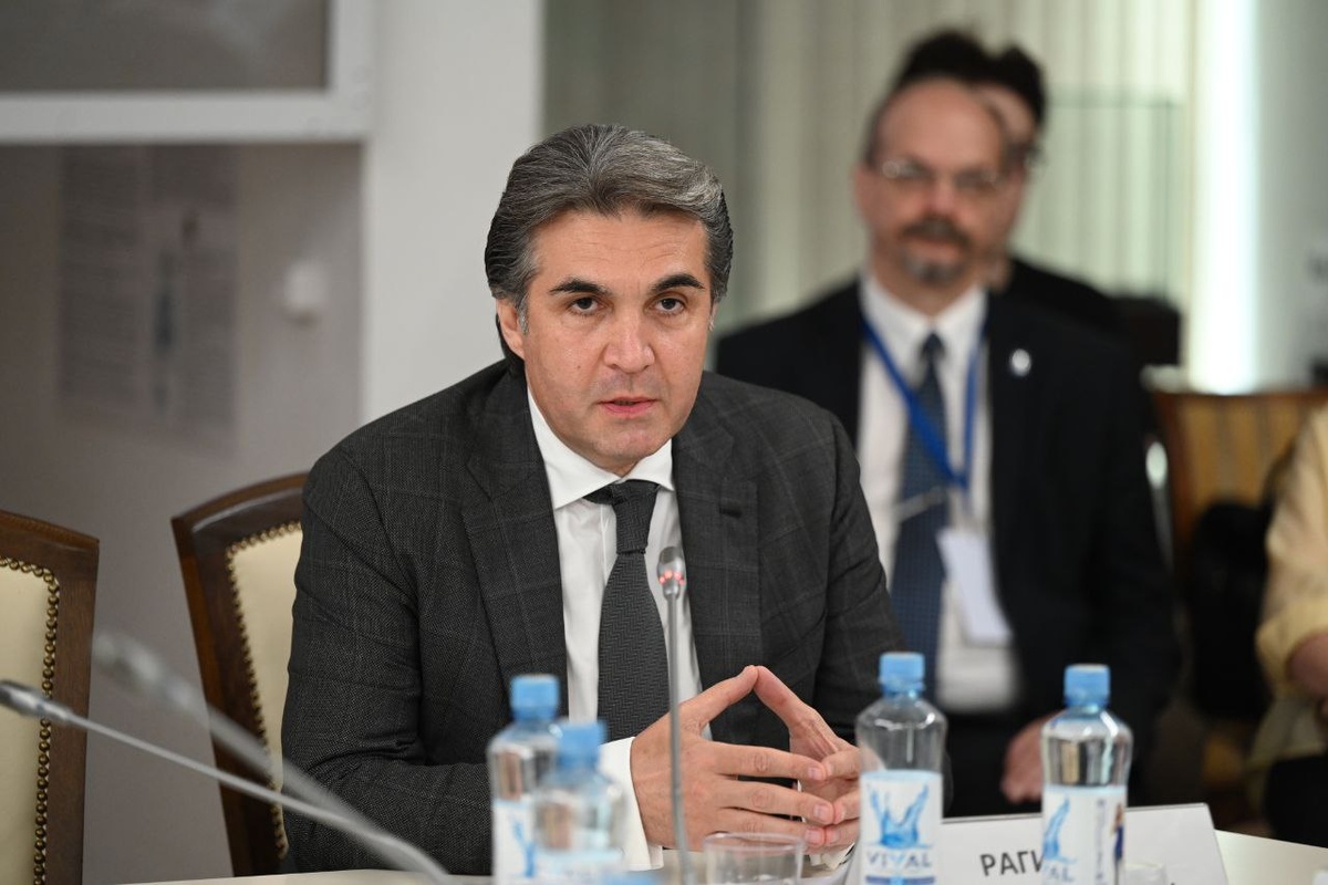 Фархад Рагимов, директор Центра опережающей подготовки и переподготовки квалифицированных кадров по направлению новых материалов и химии