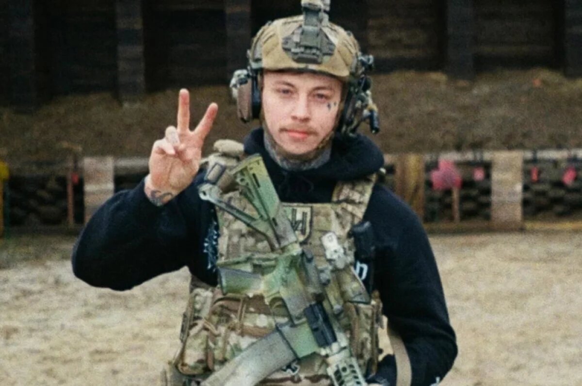    Роман Сова.