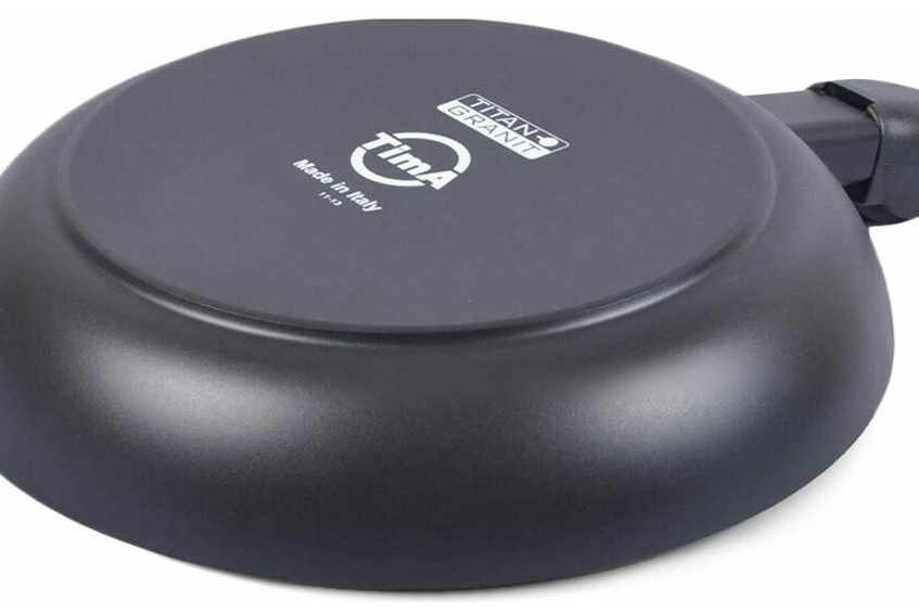 1. Чугунная сковорода / 2. Сковорода с пократием на дне / 3. Сковорода со стальным диском на дне