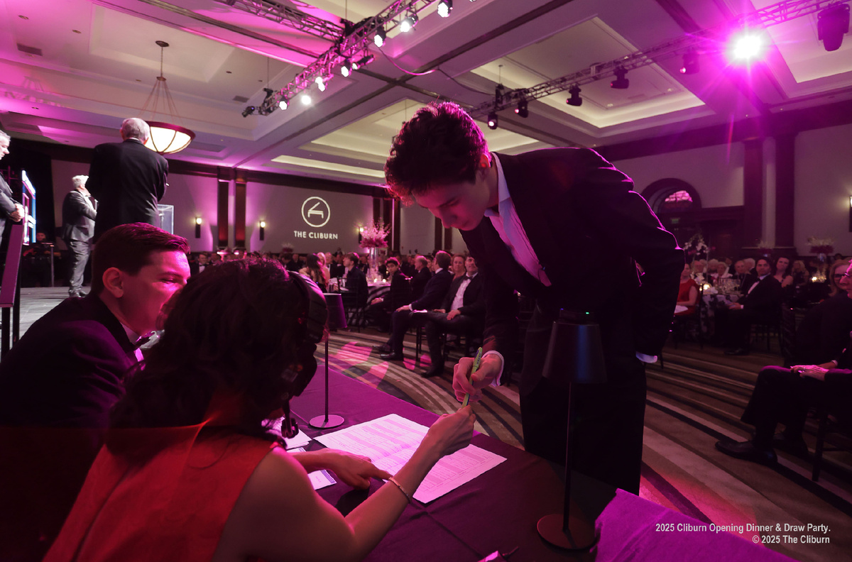 На регистрации участников официальной жеребьёвки. 20 мая 2025