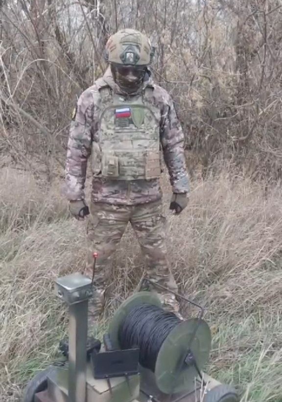 На бойце броня от фирмы БронеЁж