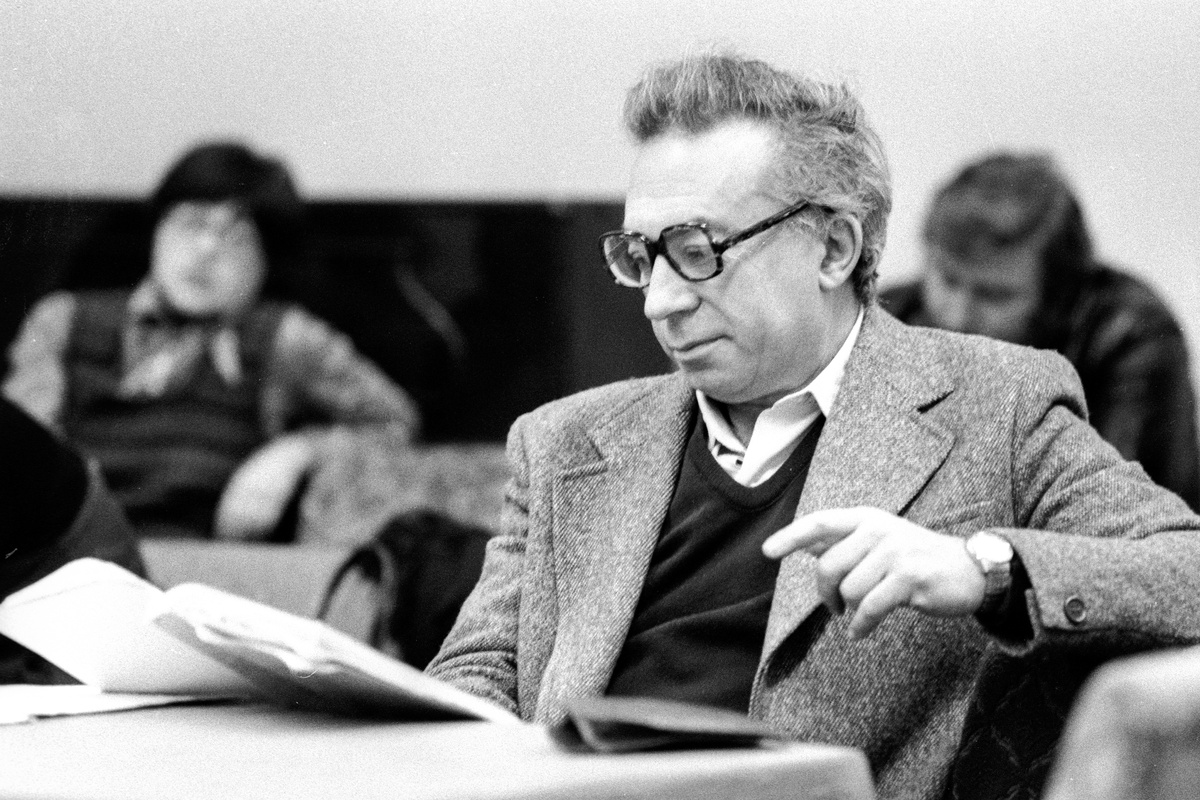    Режиссер Московского драматического театра на Малой Бронной Анатолий Эфрос. 1979 / Александр Макаров / РИА Новости