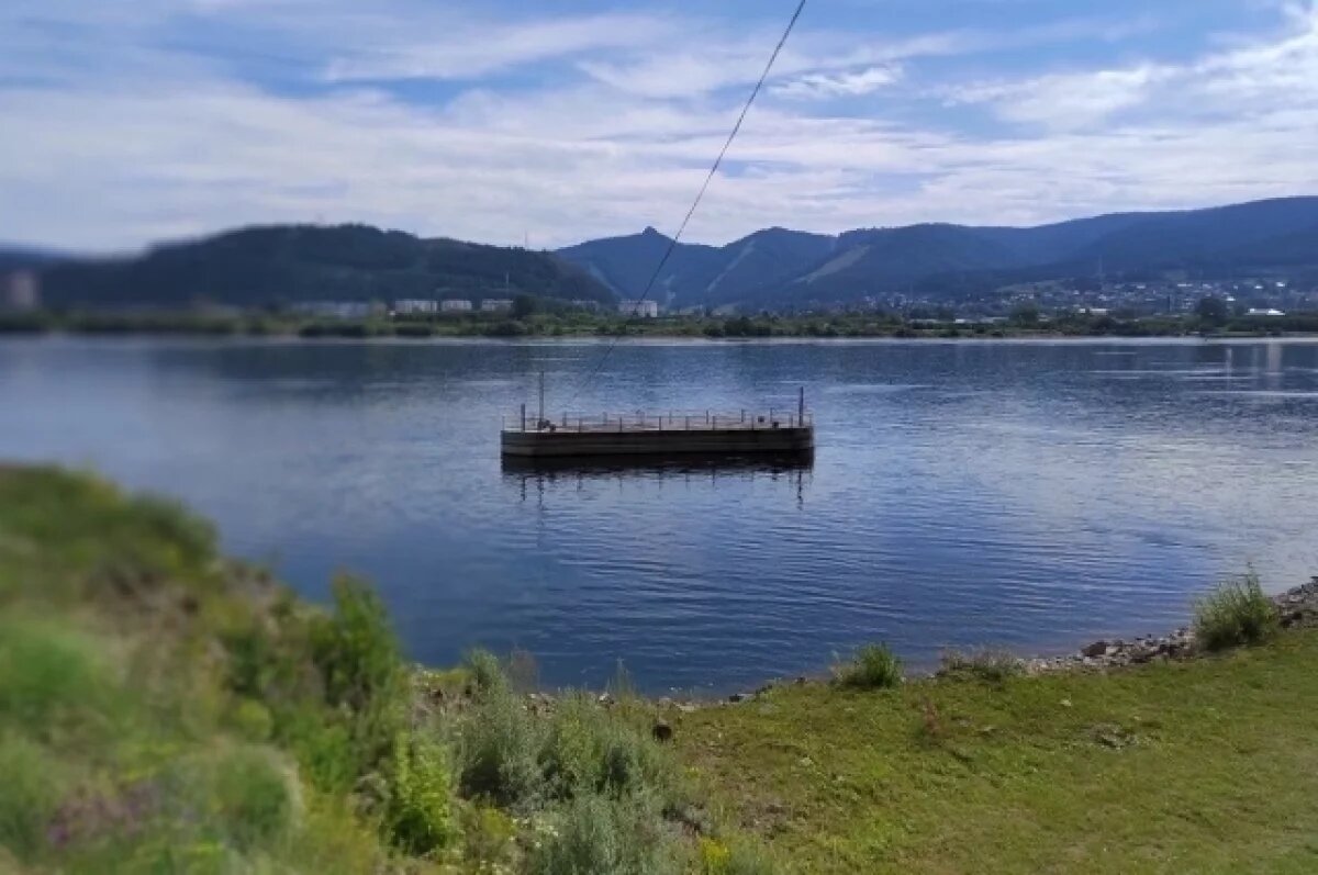    В Красноярске уровень воды в Енисее впервые за долгое время пришел в норму