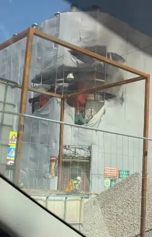    Фото: скриншот видео из Telegram-канала «Мегаполис | ДТП и ЧП | Санкт-Петербург | Питер»