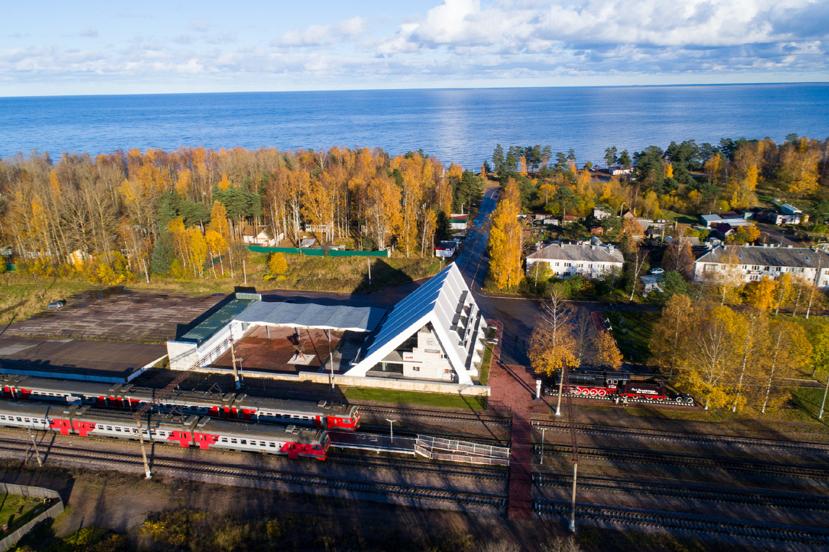 Мемориальный вокзал на ст. Ладожское озеро