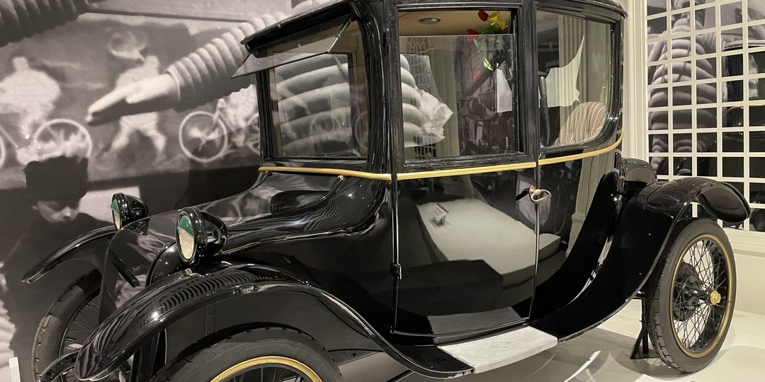 Первая женская "Тесла". Почему электромобили были популярны более 100 лет назад.