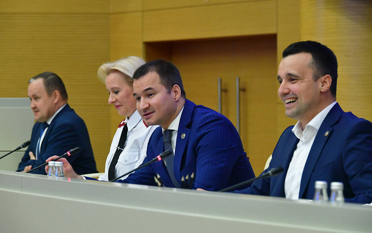 На брифинге в Доме Правительства РТ рассказали, куда можно отправить ребенка и во сколько обойдется такая поездкаФото: prav.tatarstan.ru