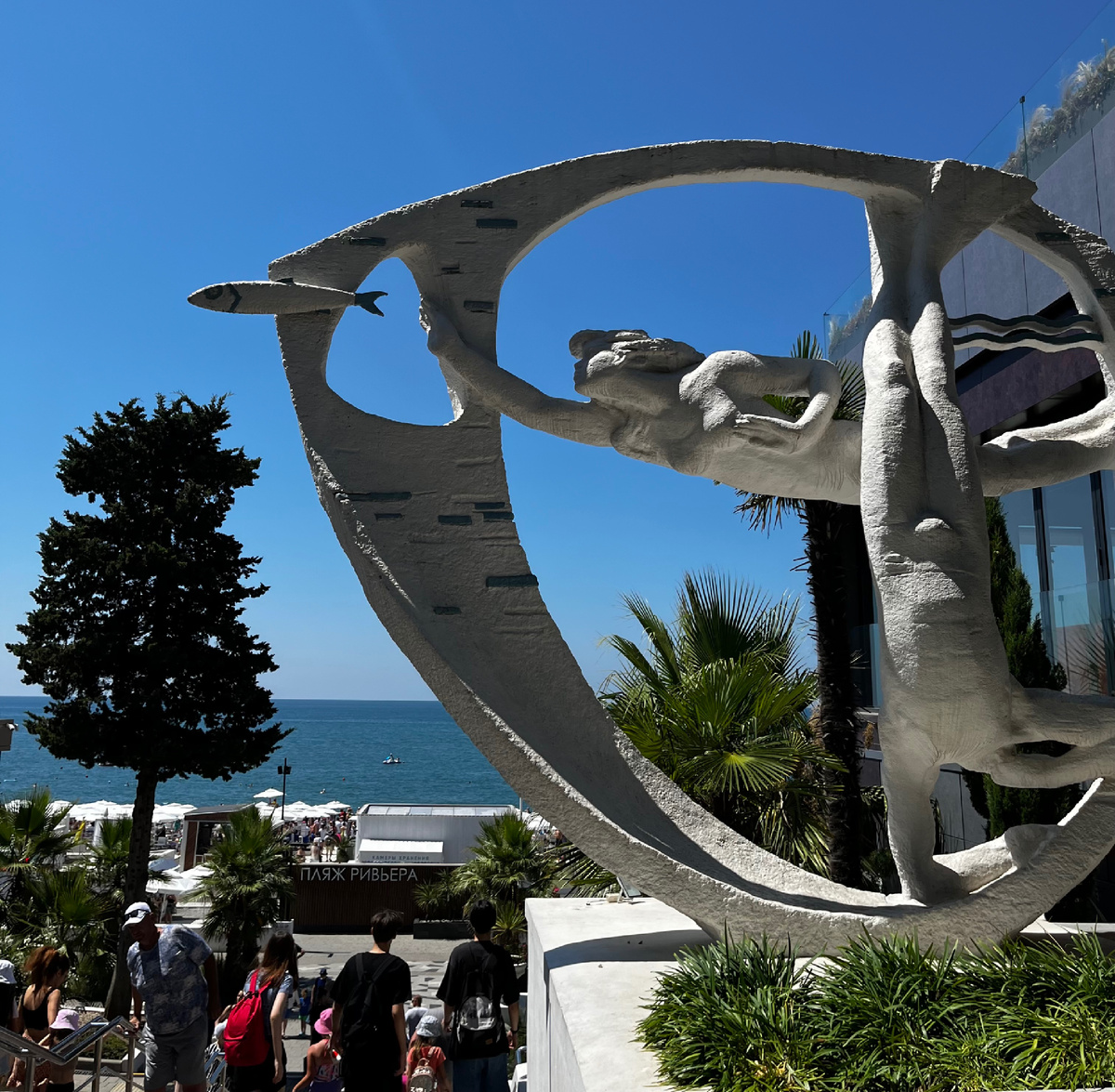 Сочи подождёт ещё годик, да и доча подрастёт, уверенно пойдёт