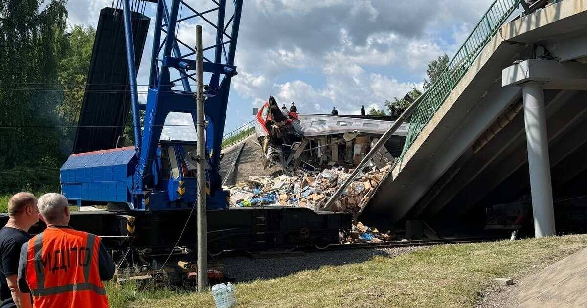 Взрыв моста в Брянской области
