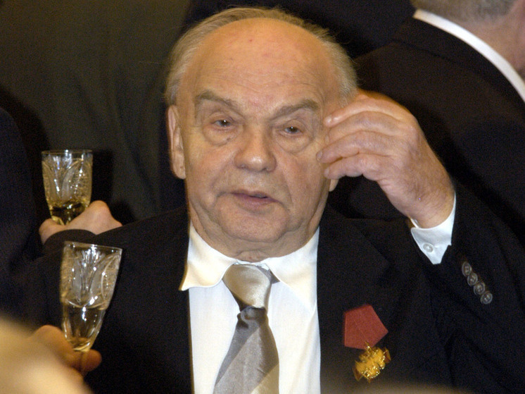   Александр Астафьев