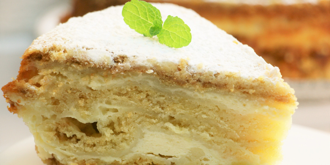 Нереально вкусный и до безобразия простой: сметанник, после которого я подала на развод
