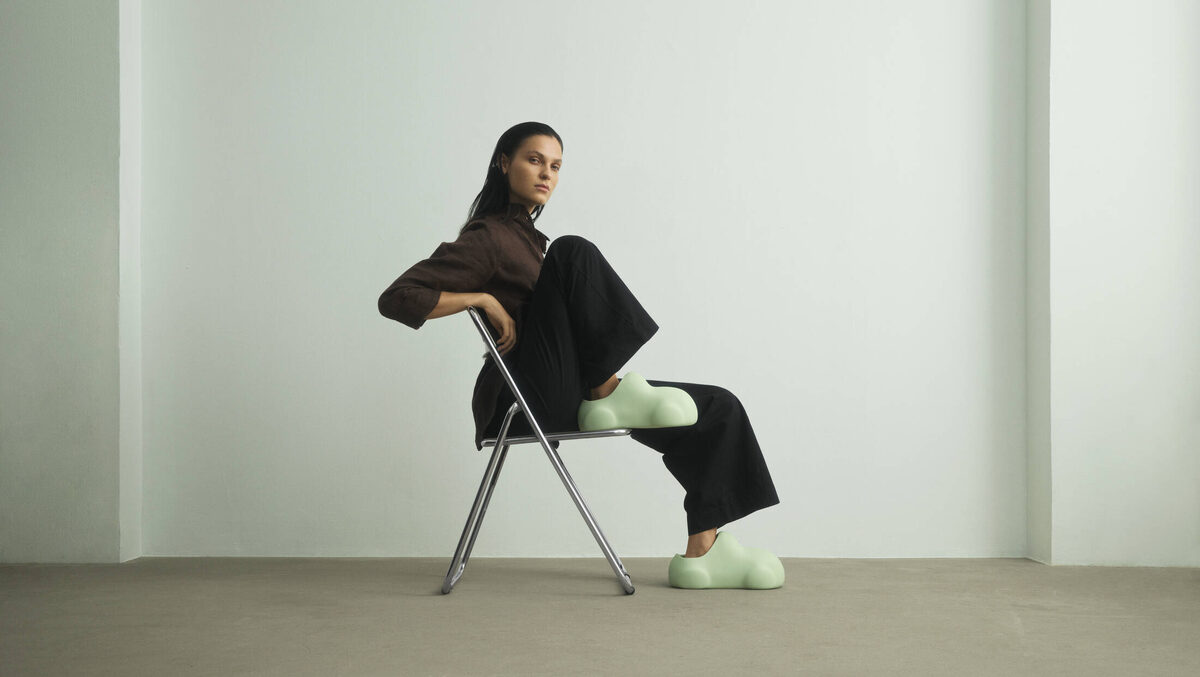 Ahlgrens Bilar превратил конфеты в кроссовки