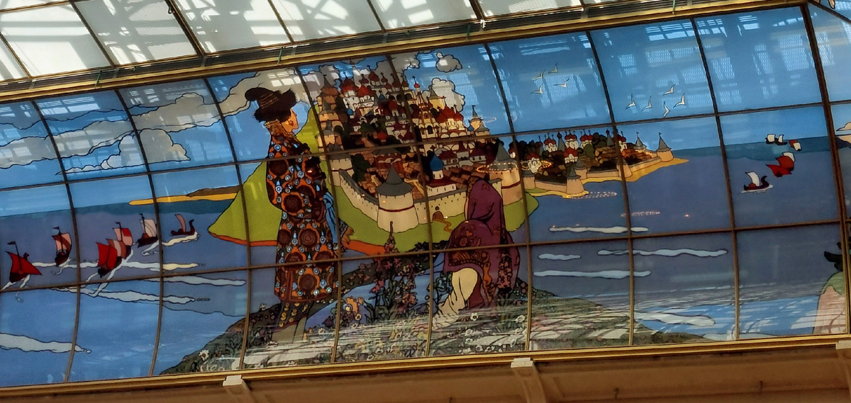 Витраж в ЦДМ по мотивам сказки Пушкина и иллюстрациям Билибина