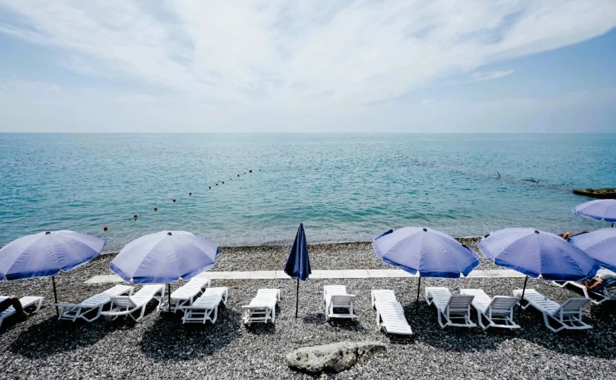    Что с местами в популярных отелях Абхазии на высокий сезон