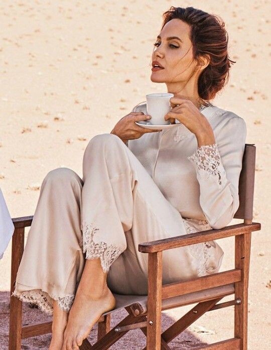 Harper’s Bazaar, ноябрь 2017 года