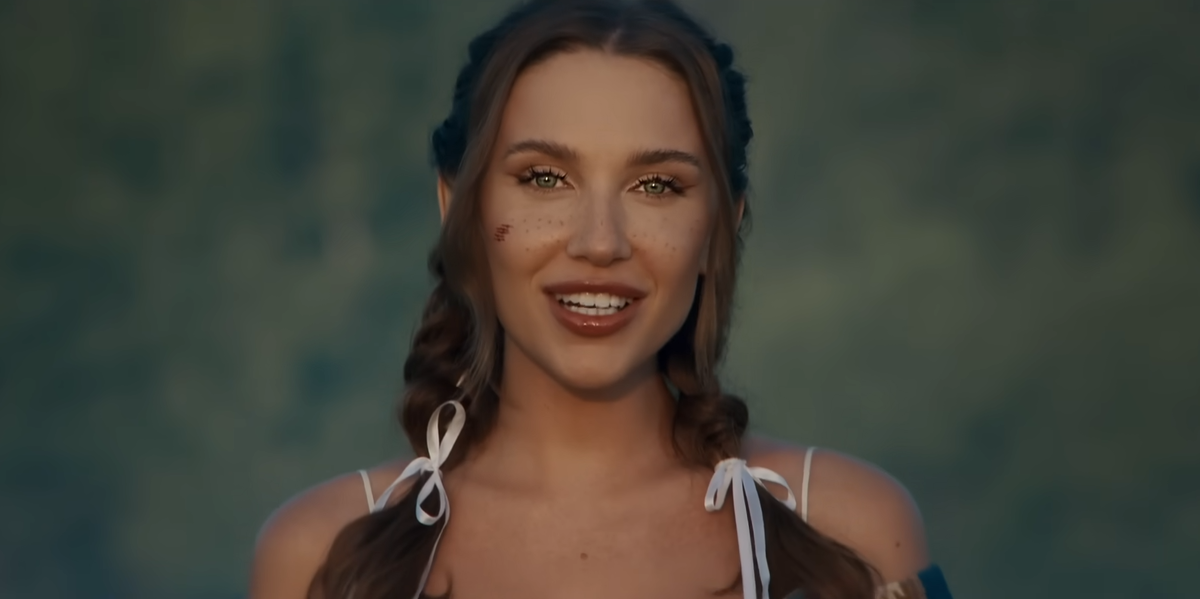 Mia Boyka. Фото: YouTube / @MIABOYKA