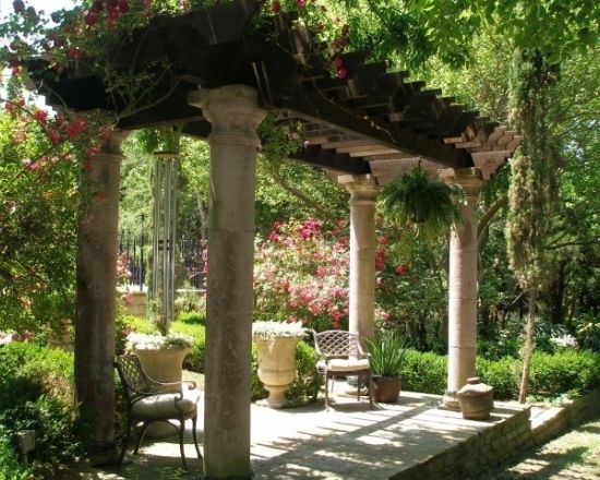 Розовый сад