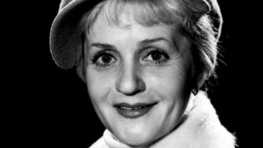 Клара Румянова: овсянка на воде, час тишины после обеда и чай каждый вечер