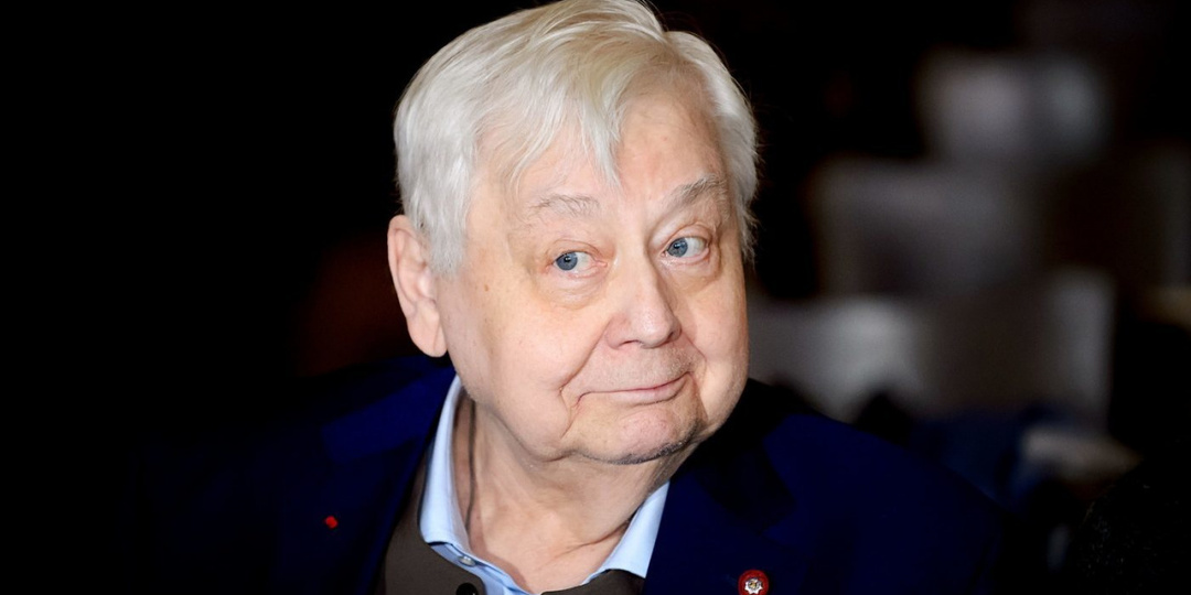 Олег Табаков: яичница к восьми, кресло у окна и дисциплина без шума