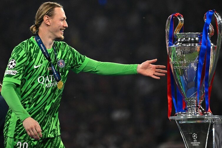     Много миллионов евро и один русский вратарь: сколько “ПСЖ” потратил ради победы в Лиге чемпионов?