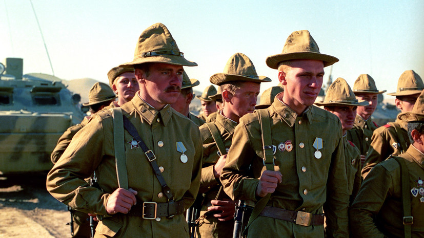 «Там есть бывшие русские солдаты»: как ветераны Афгана спустя десятилетия находят живых и погибших товарищей