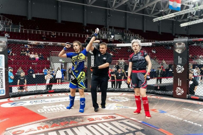    Оренбургская спортсменка Виктория Кузнецова завоевала бронзу на чемпионате России по ММА Кристина Просвиркина