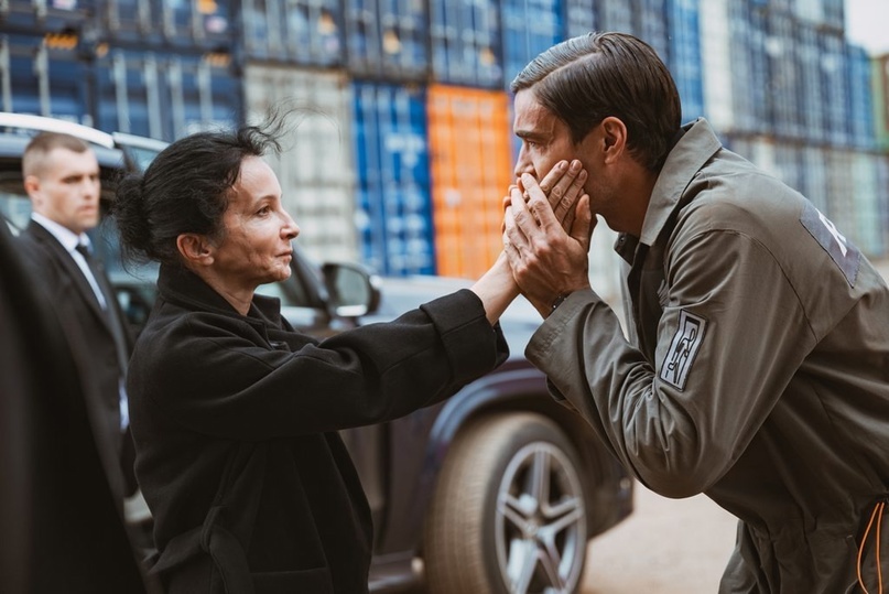 Кадр из фильма «Чужие деньги». Режиссер Игорь Твердохлебов.