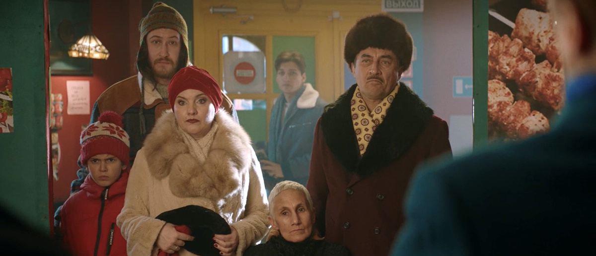 Кадр из кинофильма "Дикие предки", 2022 г., режиссеры Юрий Бунин, Владимир Болгов, сценаристы Анна Крутова, Михаил Зубко, Алексей Барыкин, композитор Игорь Щербаков (скриншот) 