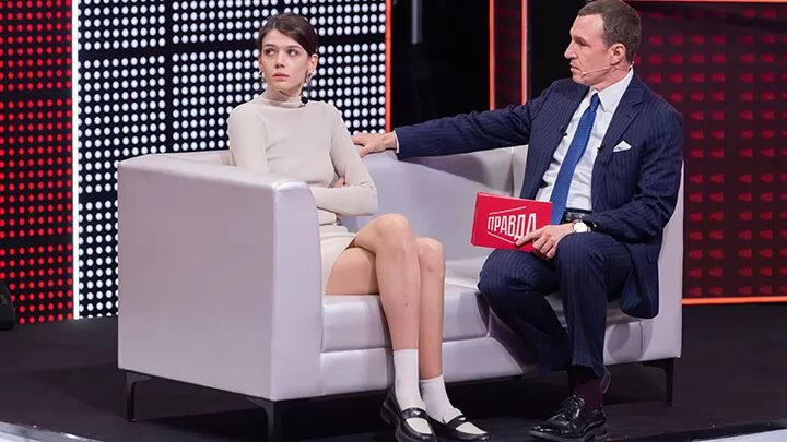 Кадр из фильма "Дайте шоу"(2024) 