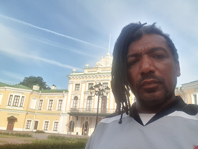 Сейчас Игорь Анатольевич носит дреды