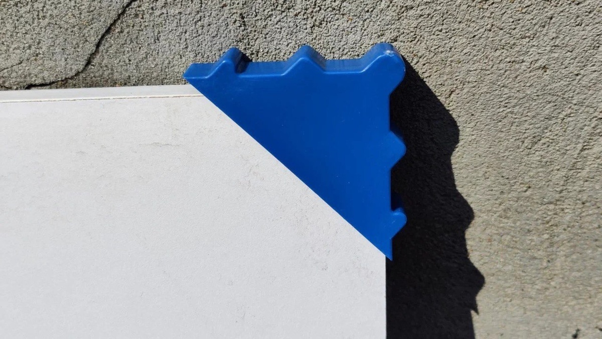 защита уголков мебели	