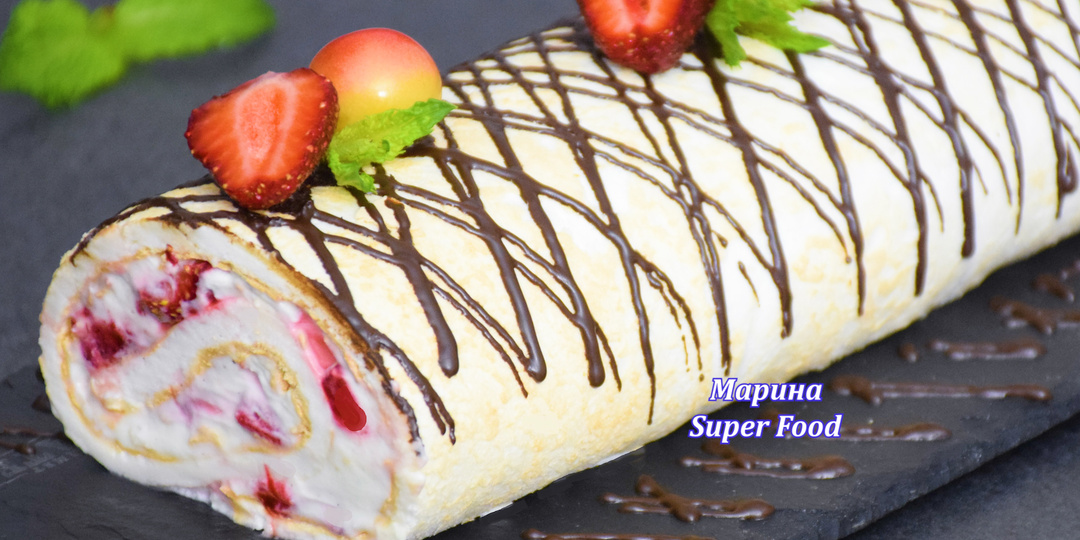 Меренговый рулет с ягодами: вкуснейший десерт