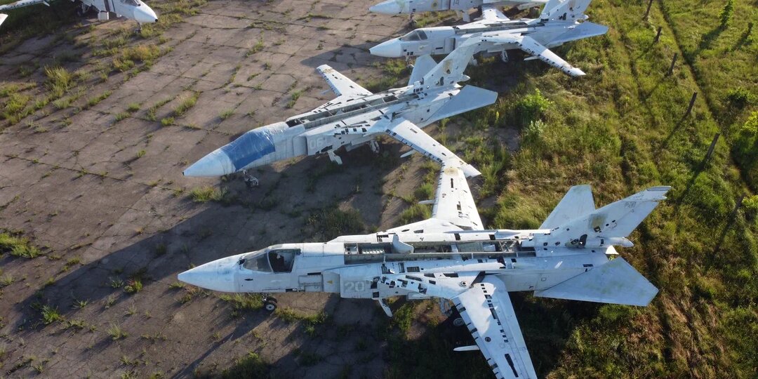 Военкор: "Покрышки на крыльях самолётов вместо ангаров - это уже даже не халатность"