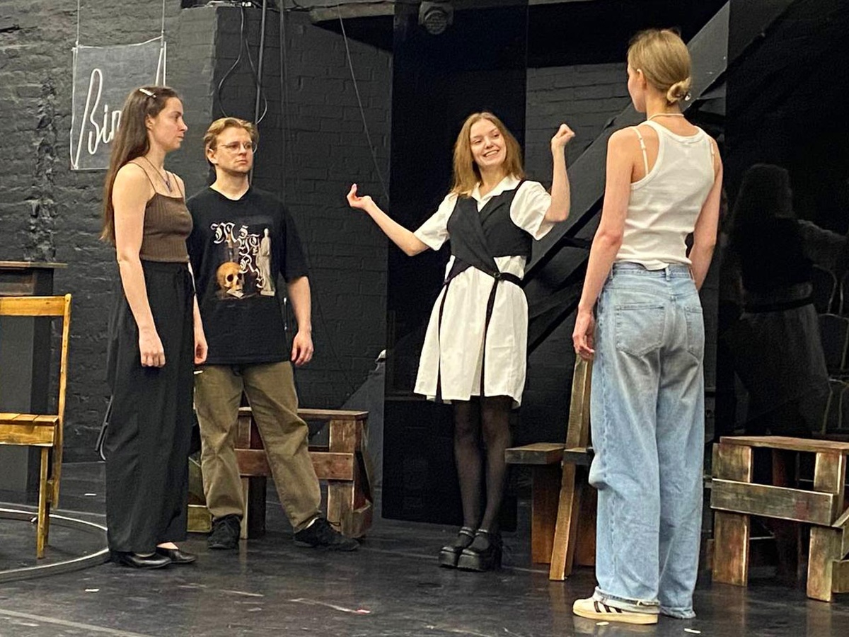 Репетиции спектакля «Брат Андрей»  /Фото: Театр «ДРАМ.ПЛОЩАДКА»