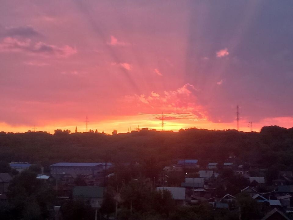    Закат в Бийске. Источник: t.me/biysknews2