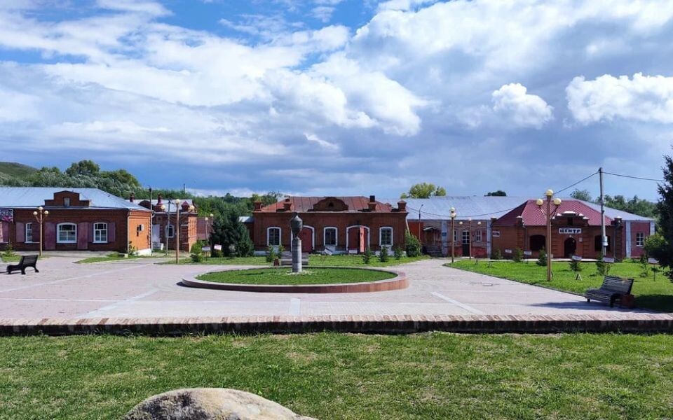    Змеиногорск