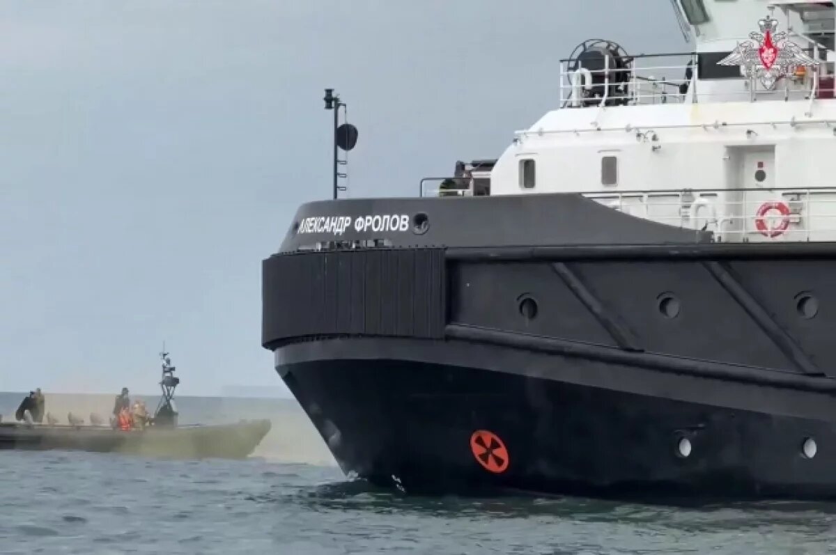    Балтийский флот РФ провёл учения по освобождению судна от террористов