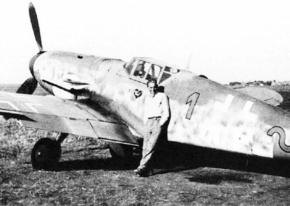 Эрих Хартманн (asisbiz.com)