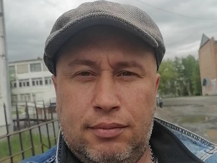 Почему люди изменяют на расстоянии друг другу ?