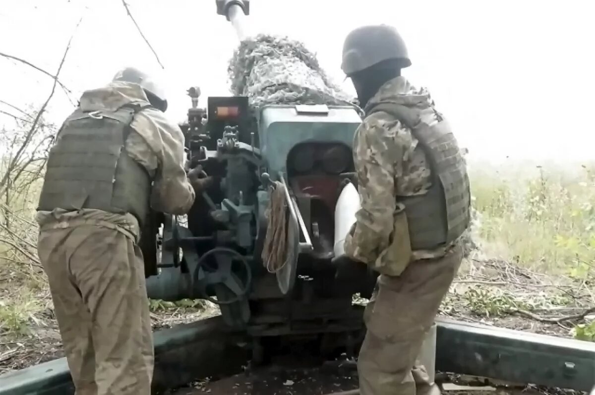    Трое российских бойцов спасли трехтонную пушку Д-30 от дронов ВСУ