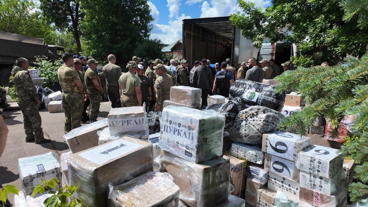    Волонтеры Ханты-Мансийска доставили груз для помощи раненым в медицинскую роту на Донбассе