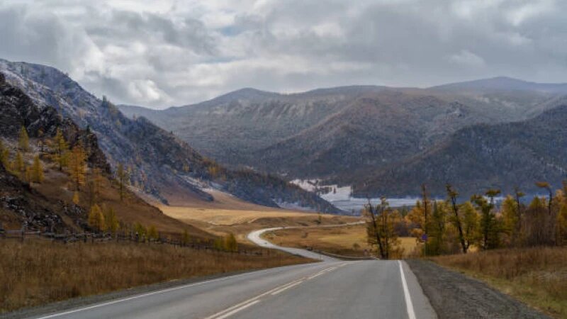     Чуйский тракт. unsplash.com