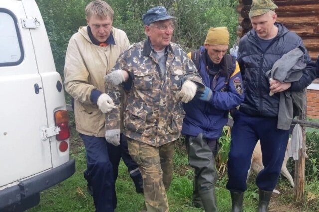    В 2024 году в республике зафиксировали небывалое количество пропавших в лесной местности. Только за одну неделю на номер службы спасения поступило более ста обращений о потерявшихся людях. Фото: МЧС Удмуртии