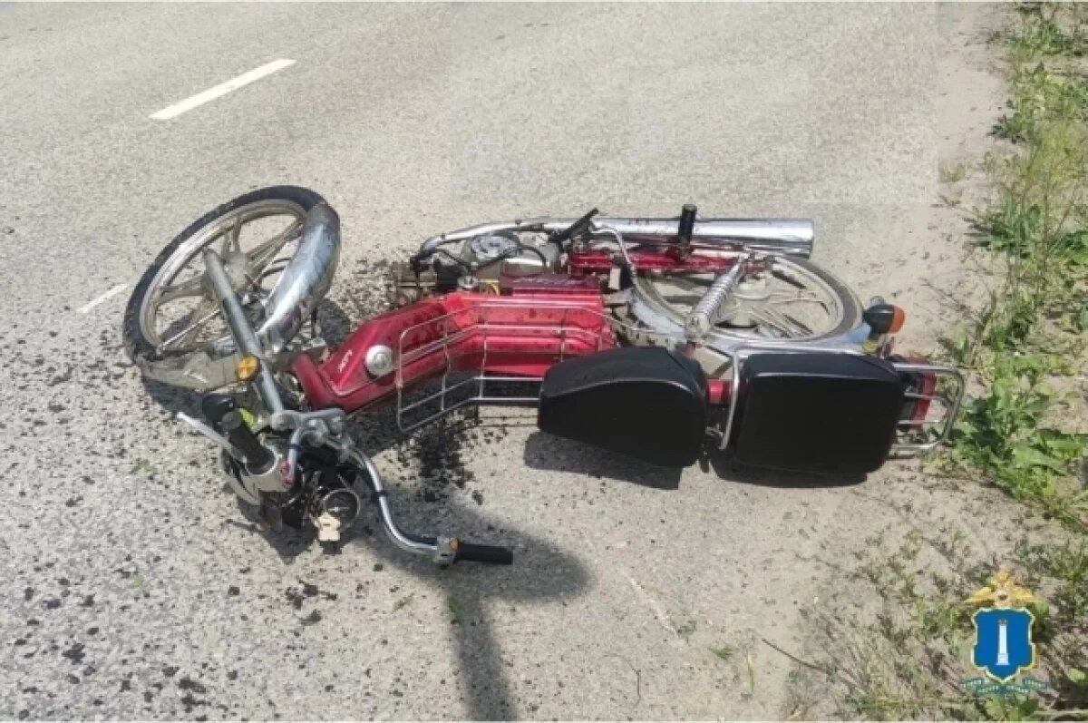    В Инзе мопед врезался в дорожный знак, пострадал пассажир