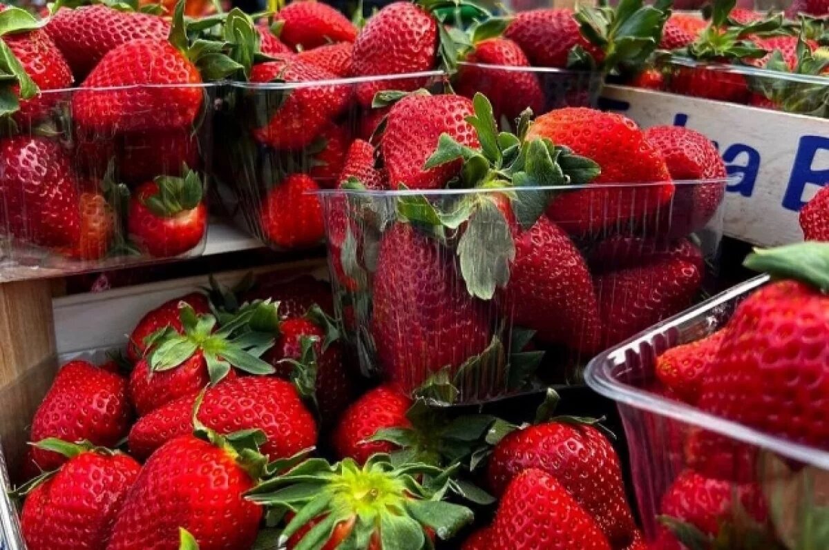    Цены на клубнику и черешню в Тюменской области выросли на 50%