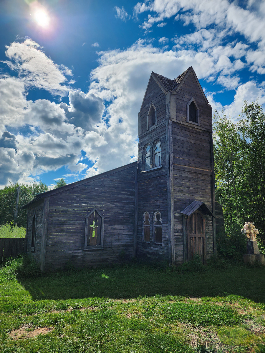 Романтика церкви из старины.