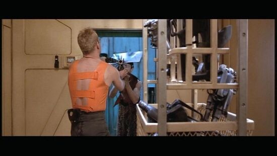 В галерее – кадры из фильма Бессона