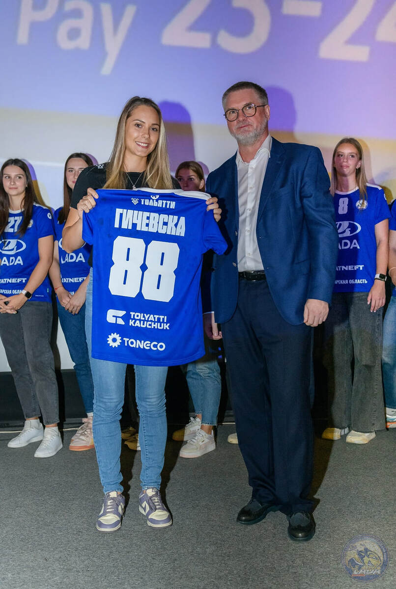    Игрой Леонида Гичевска в России не запомнилась