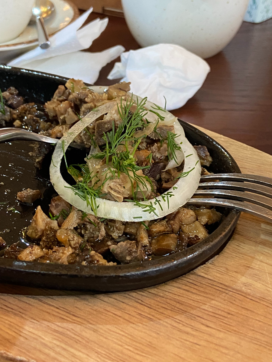 Местная кухня в Элисте. Фото автора